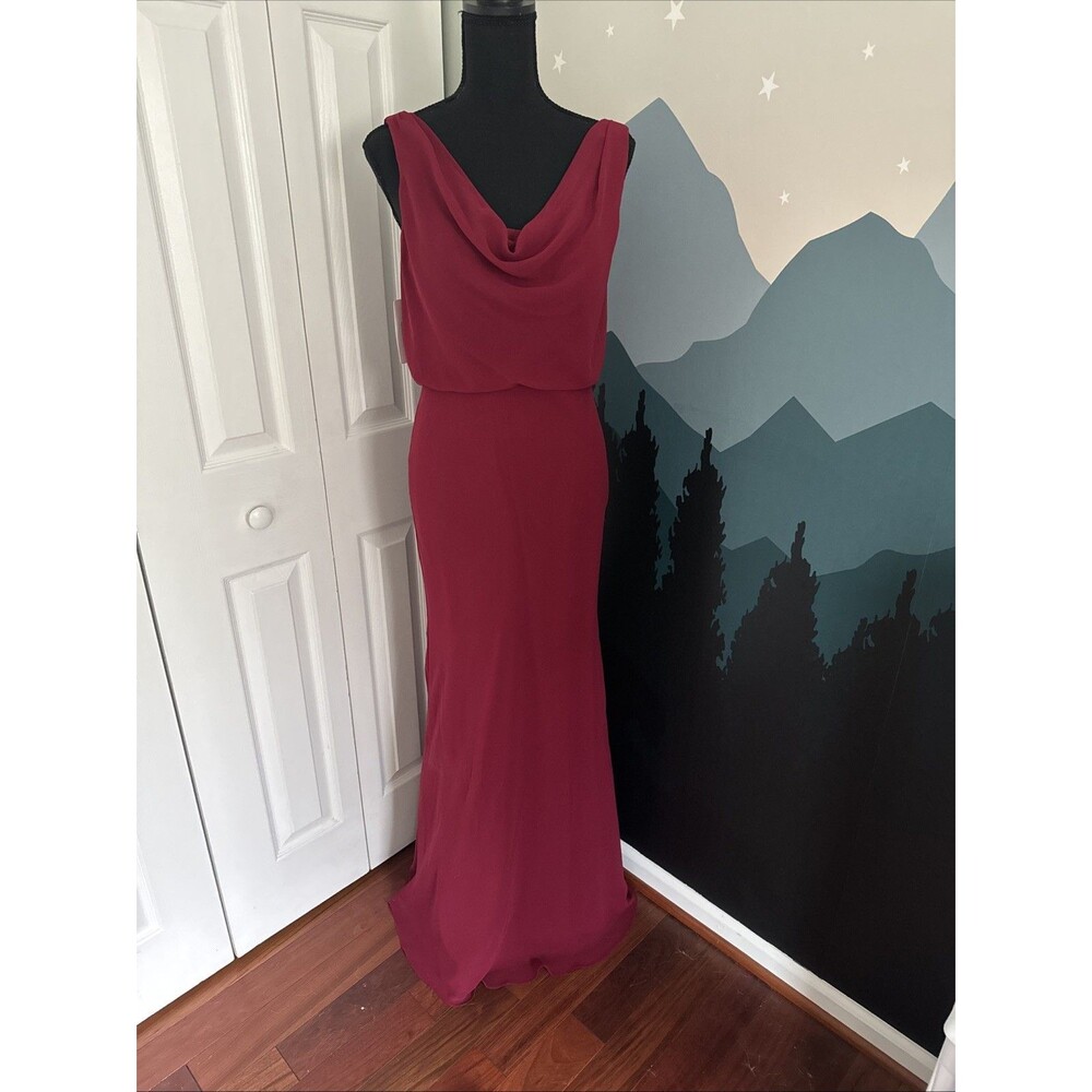 Tulle And Chantilly Maroon Red Bridesmaid’s Wedding Dress Size 2-4